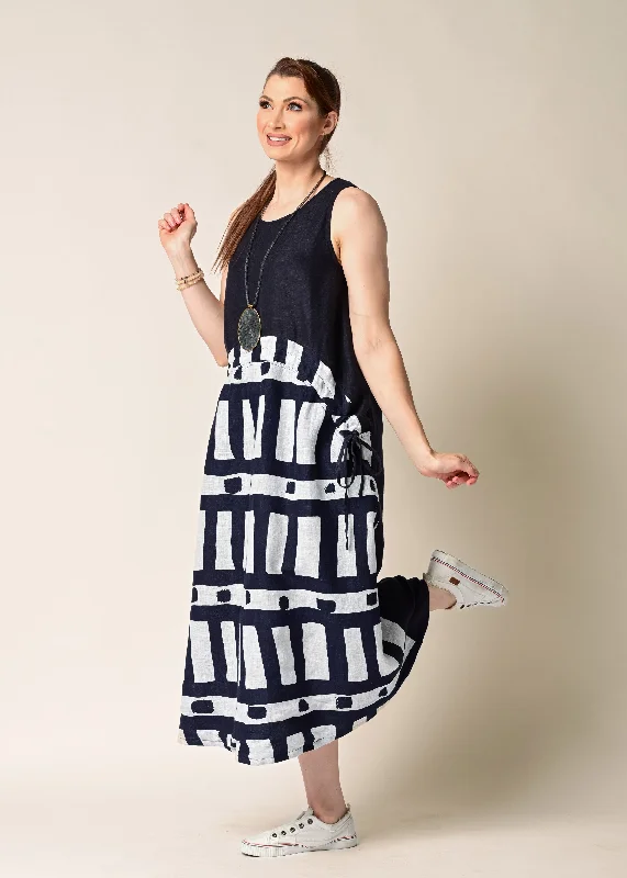 Loreli Linen Dress in Navy