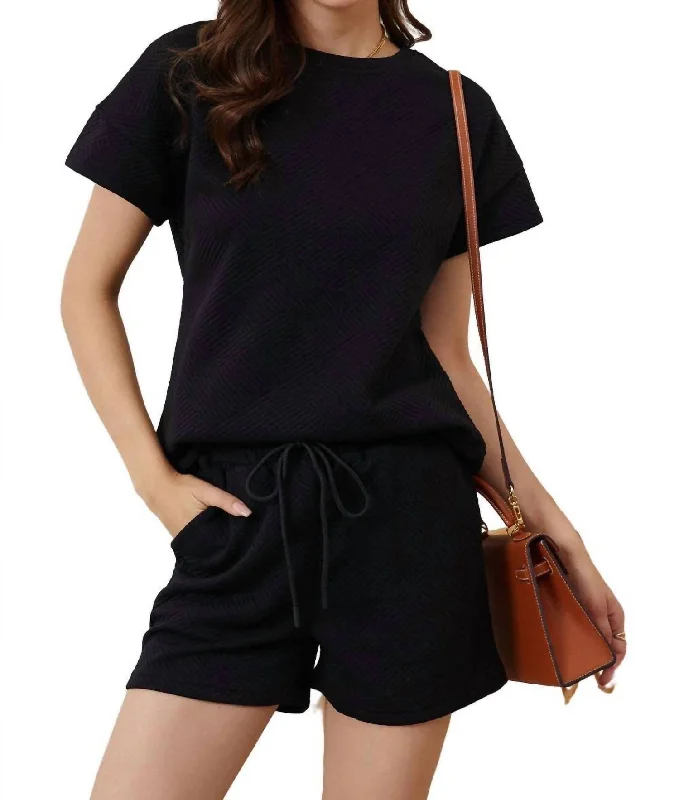 Textured Crewneck Top And Drawstring Shorts Set In Black