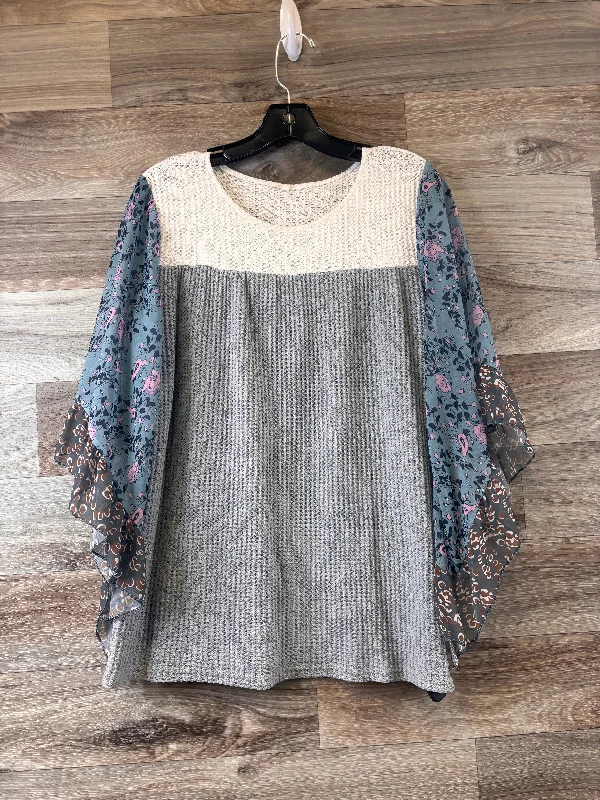 Top Long Sleeve By Clothes Mentor In Grey & White, Size: M